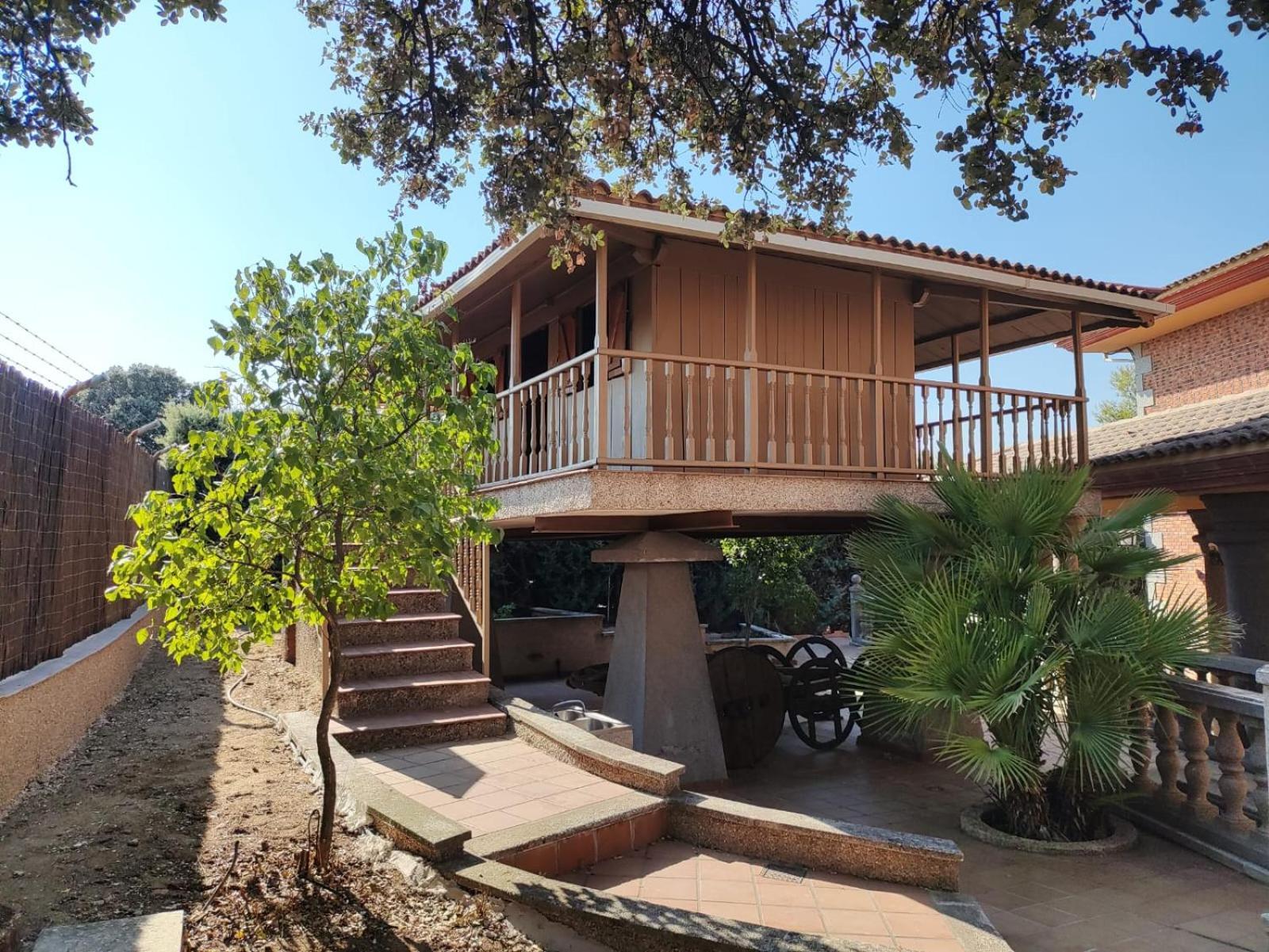 Preciosa Villa Para Grupos Grandes Con Piscina Y Bbq Casarrubios del Monte エクステリア 写真