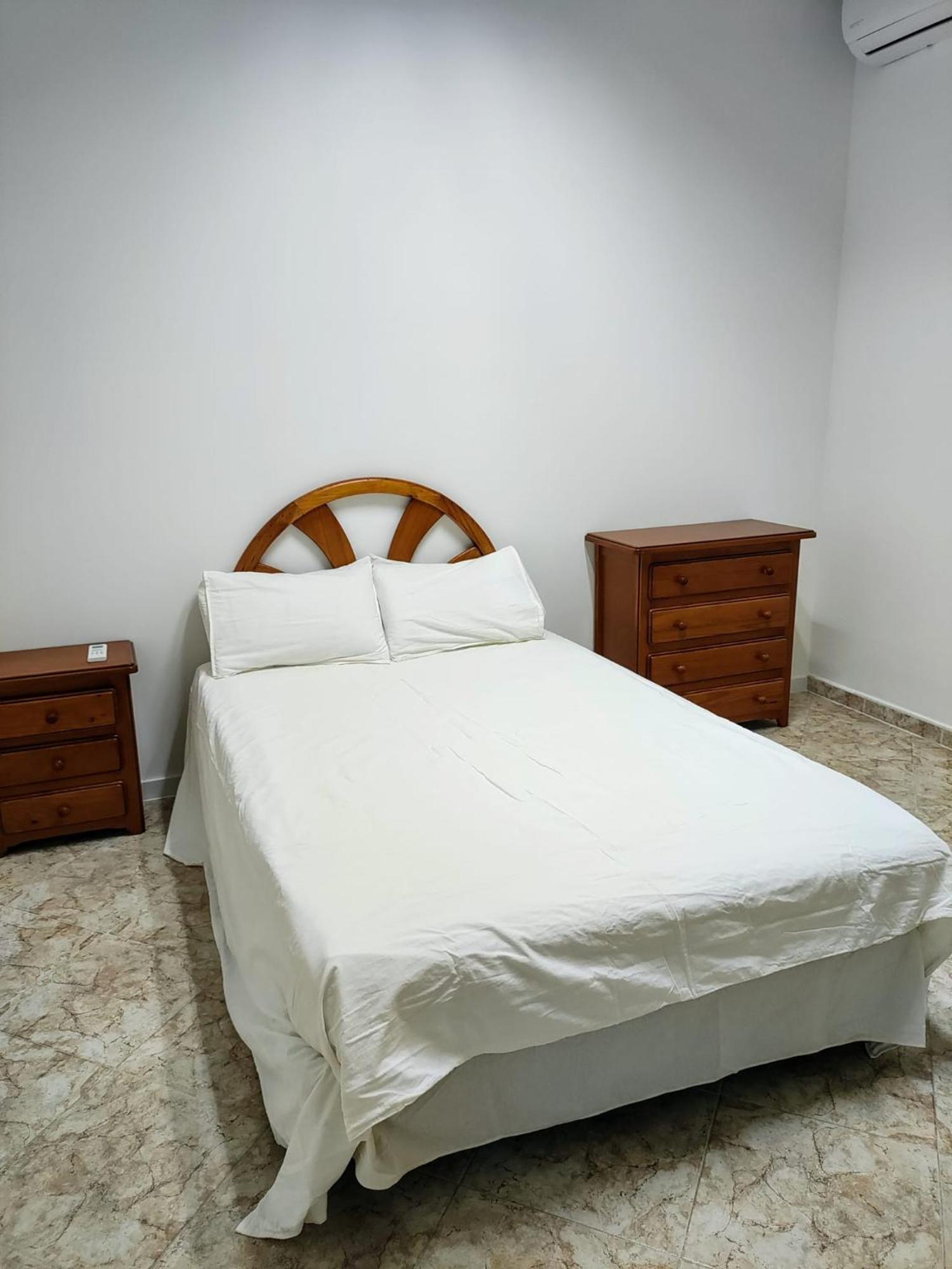 Preciosa Villa Para Grupos Grandes Con Piscina Y Bbq Casarrubios del Monte エクステリア 写真