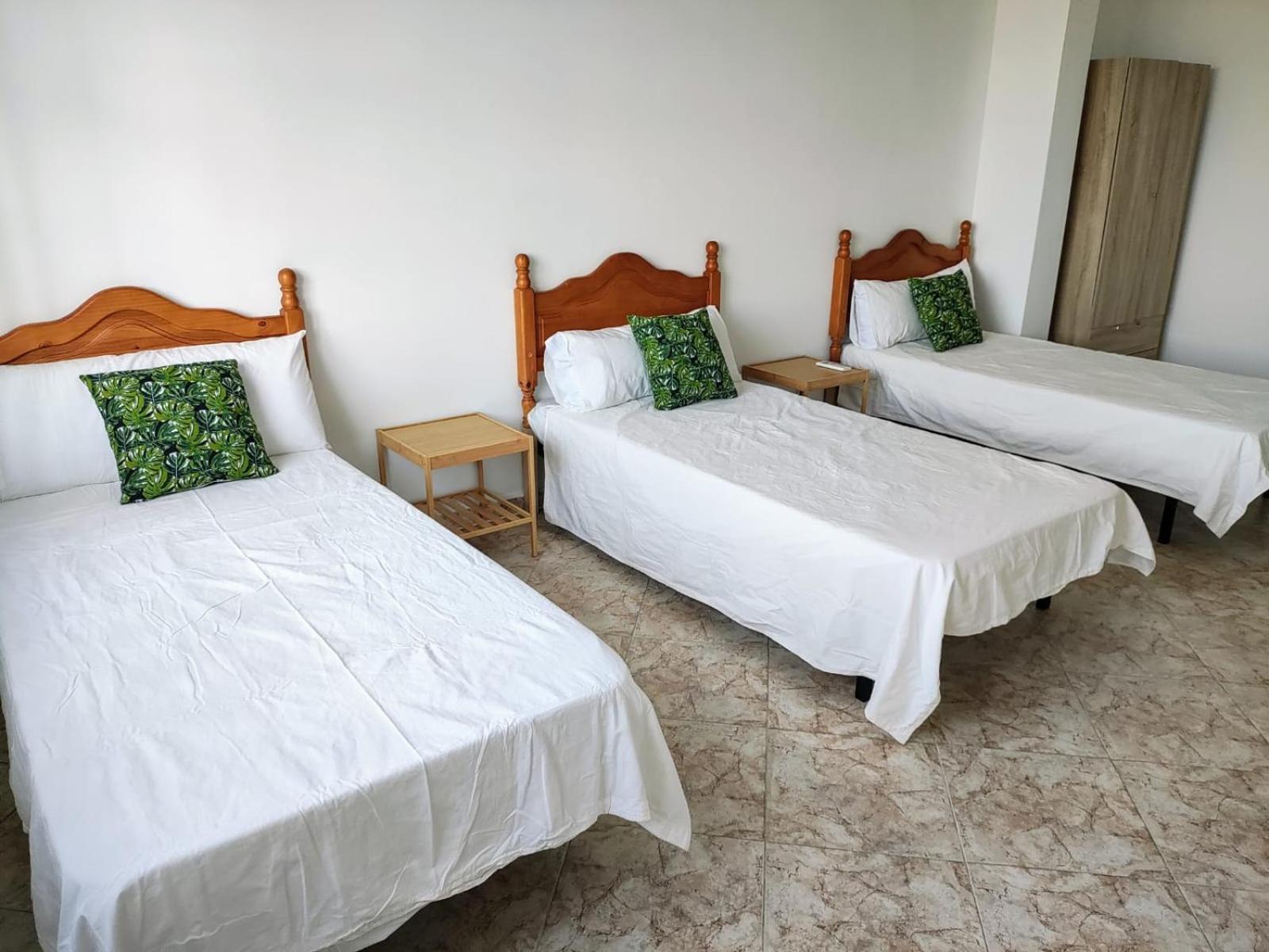 Preciosa Villa Para Grupos Grandes Con Piscina Y Bbq Casarrubios del Monte エクステリア 写真